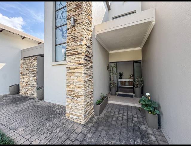 4 BEDROOM HOUSE FOR SALE IN MIDLANDS ESTATE
